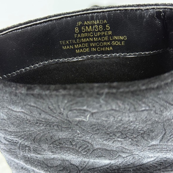 Jessica Simpson JP Aninada Black Velvet Embossed Heeled Ankle Boots 8.5 - Picture 2 of 9
